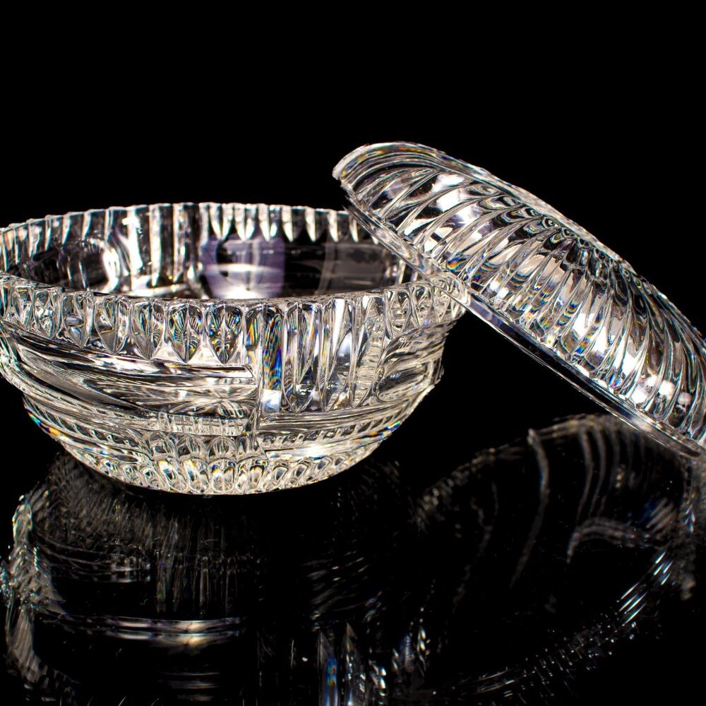 Vintage Bohemian Crystal Lidded Box Hand-Cut Design Clear Decorative Glass - Picture 3 of 10